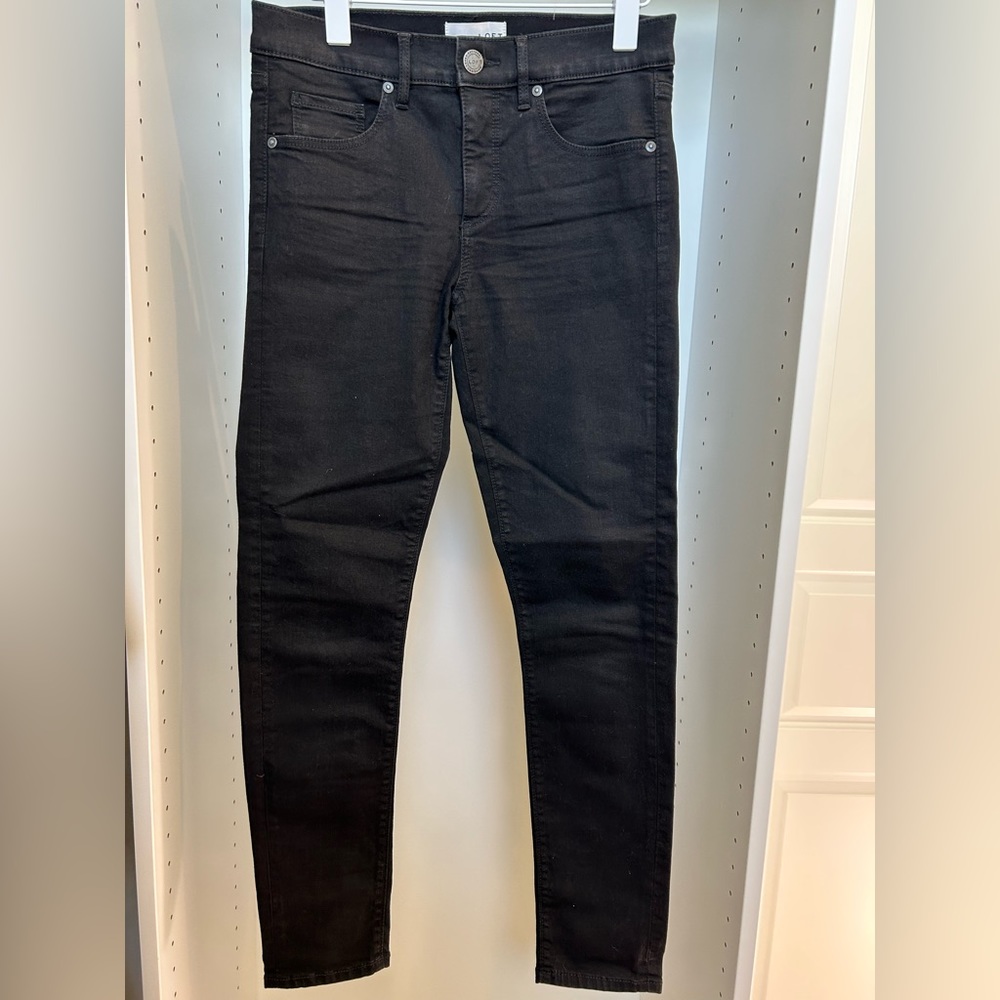 Loft black jeans. Modern skinny. Size 4/27. Great condition!